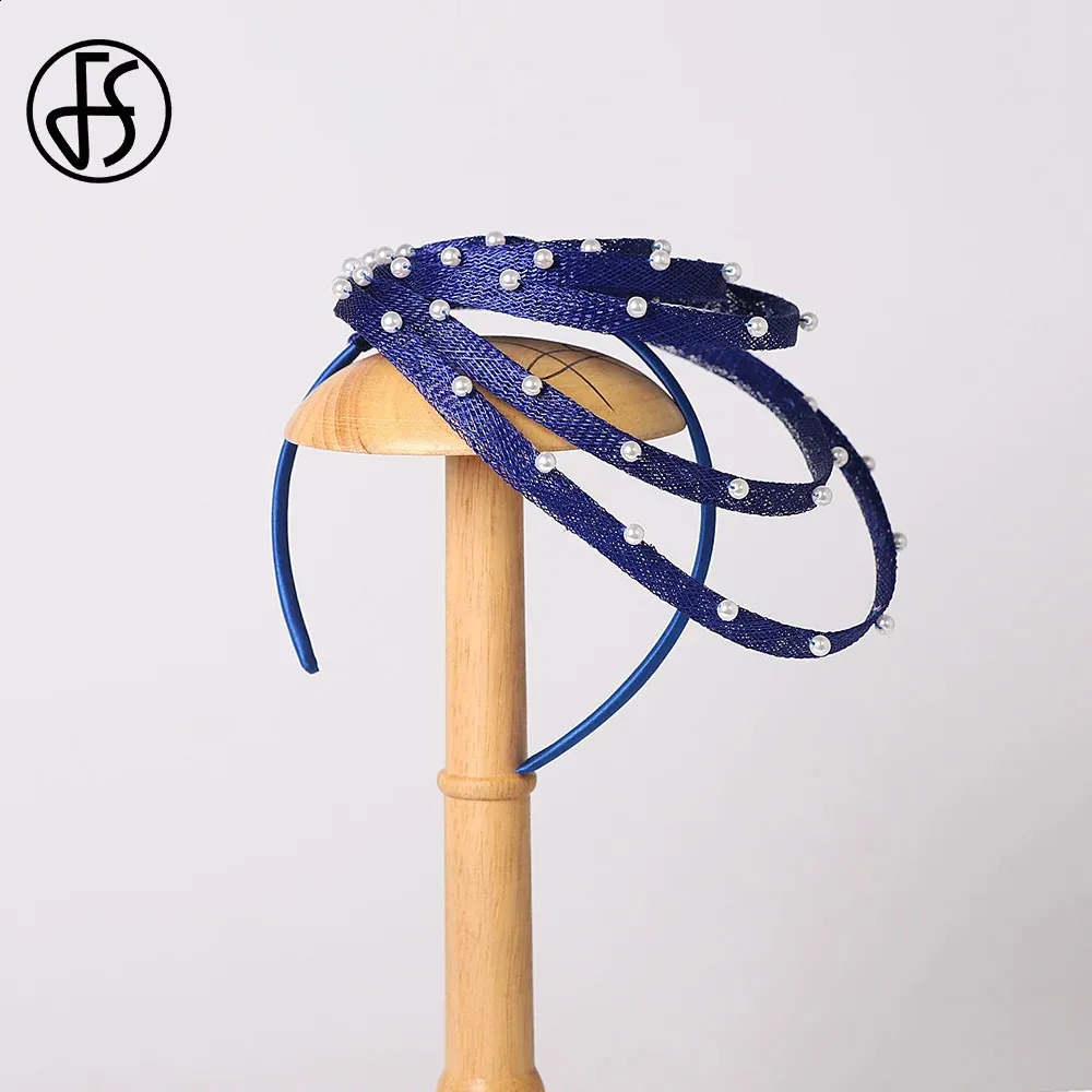 Elegant Blue Fascinator with Pearl Detail‎ Royal Blue Fascinator Hat: Elegant Derby Tea Party Headpiece  main image 3