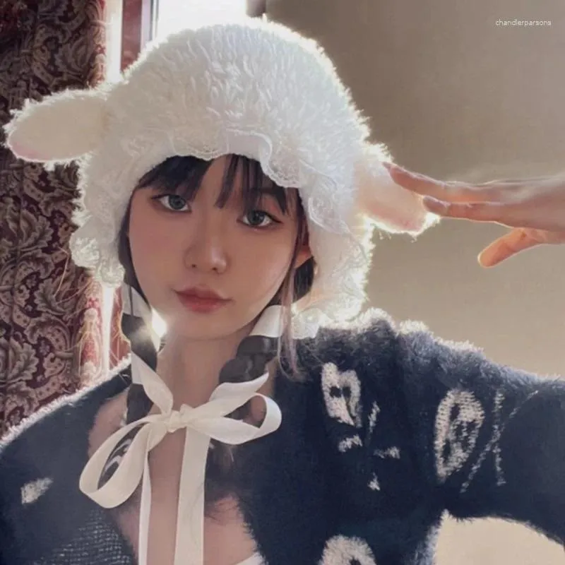Berets For Women ، Lolita Winter Lamb Fleece Fluffy Bucket Hat
