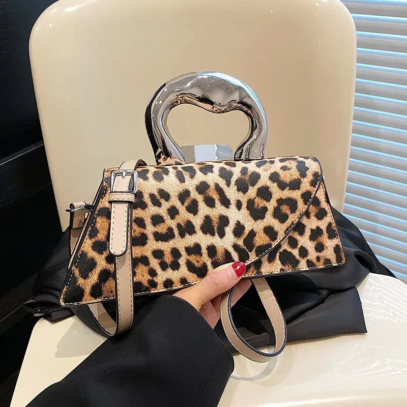 Leopard Print Crossbody Handbag: Stylish Small Flap Shoulder Bag