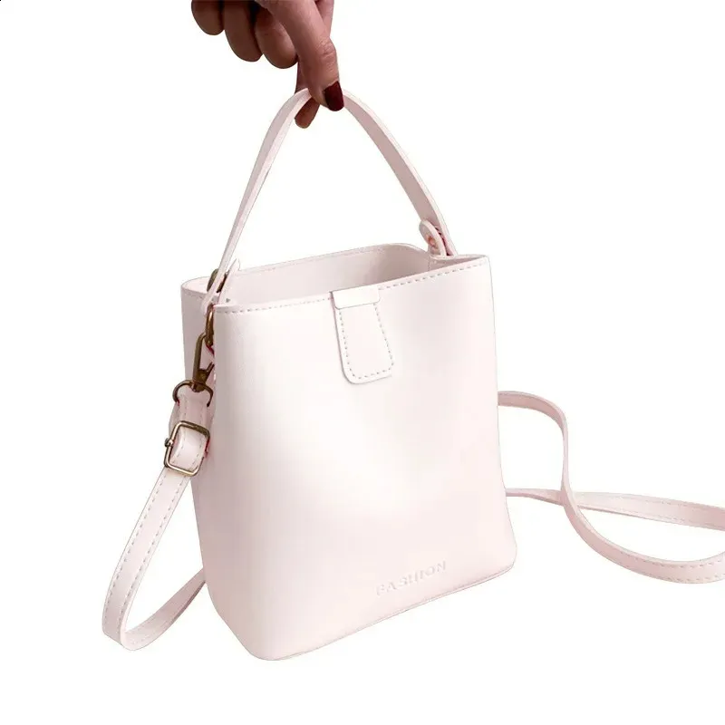 MOONSUN ♥ M.C Oganza Bag /追跡付 DHgate.com:Womens PU Leather Bucket Bag, Stylish Crossbody
