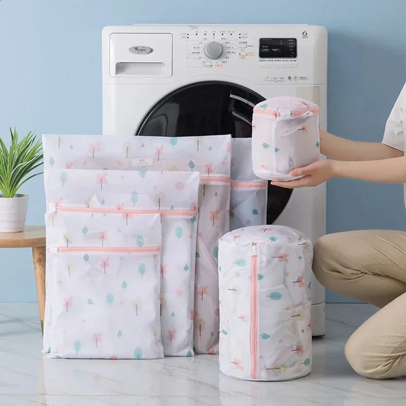 6-Pack Polyester Fine Mesh Laundry Bags in Vibrant Leaves