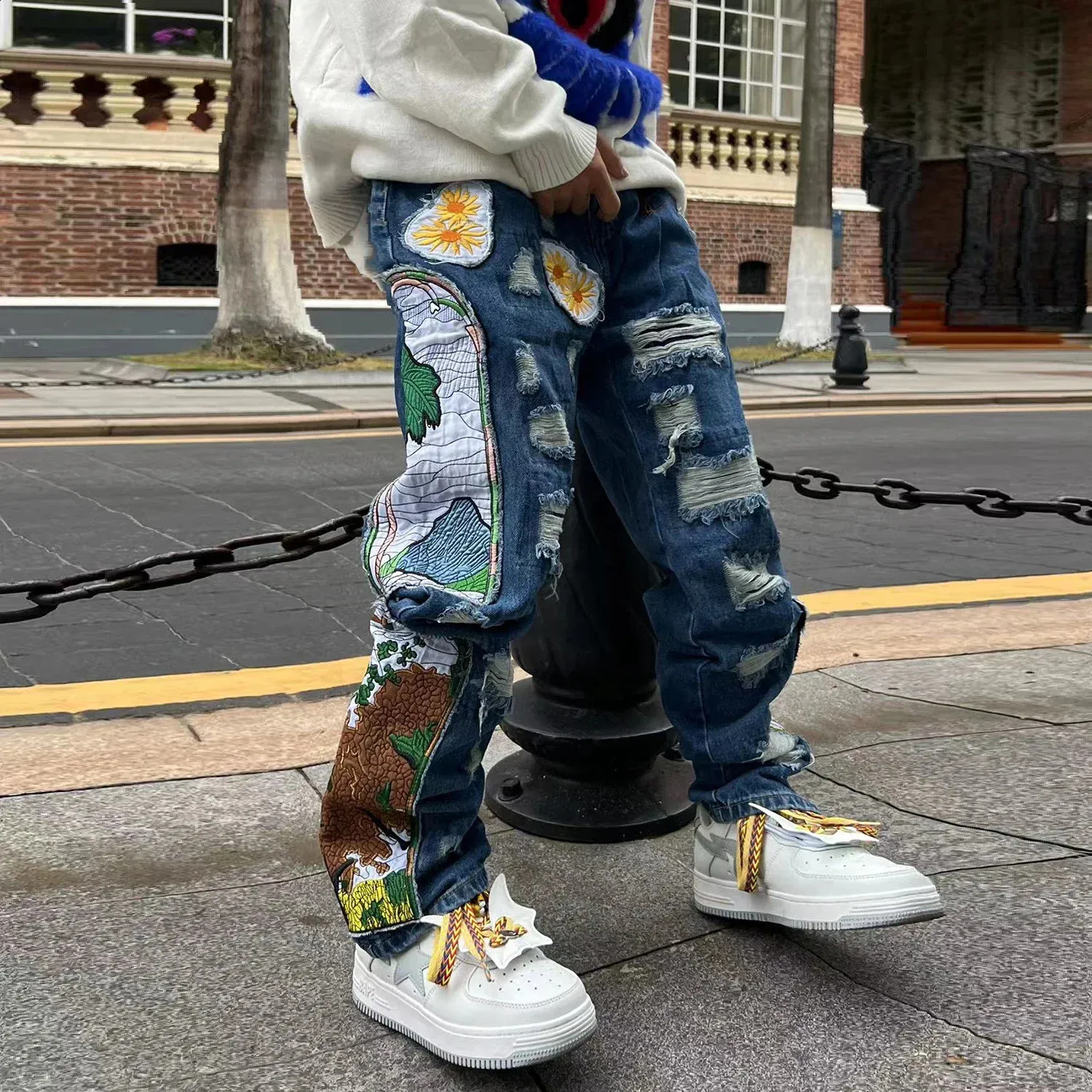 Harajuku Fashion Embroidered Patches Straight Jeans | Washed