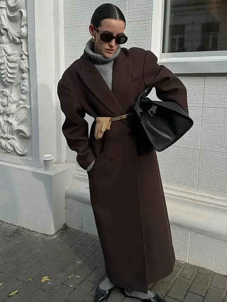 Elegant Wool Coat: Double-Breasted Long Sleeve Overcoat