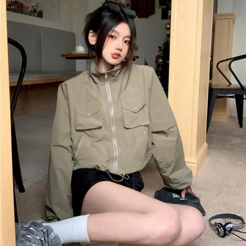 Womens Vintage Cropped Windbreaker Jacket Gorpcore