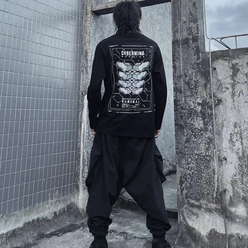 Mens Punk Style Techwear Long Sleeve Tshirt with Geometric Print
