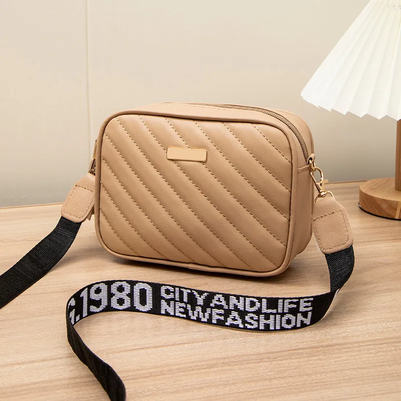 [New Era]★25SS★韓国人気★SLING BAG NEW ERA ウエストポーチ 「NEW ERA/ニューエラ」SLING BODY BAG