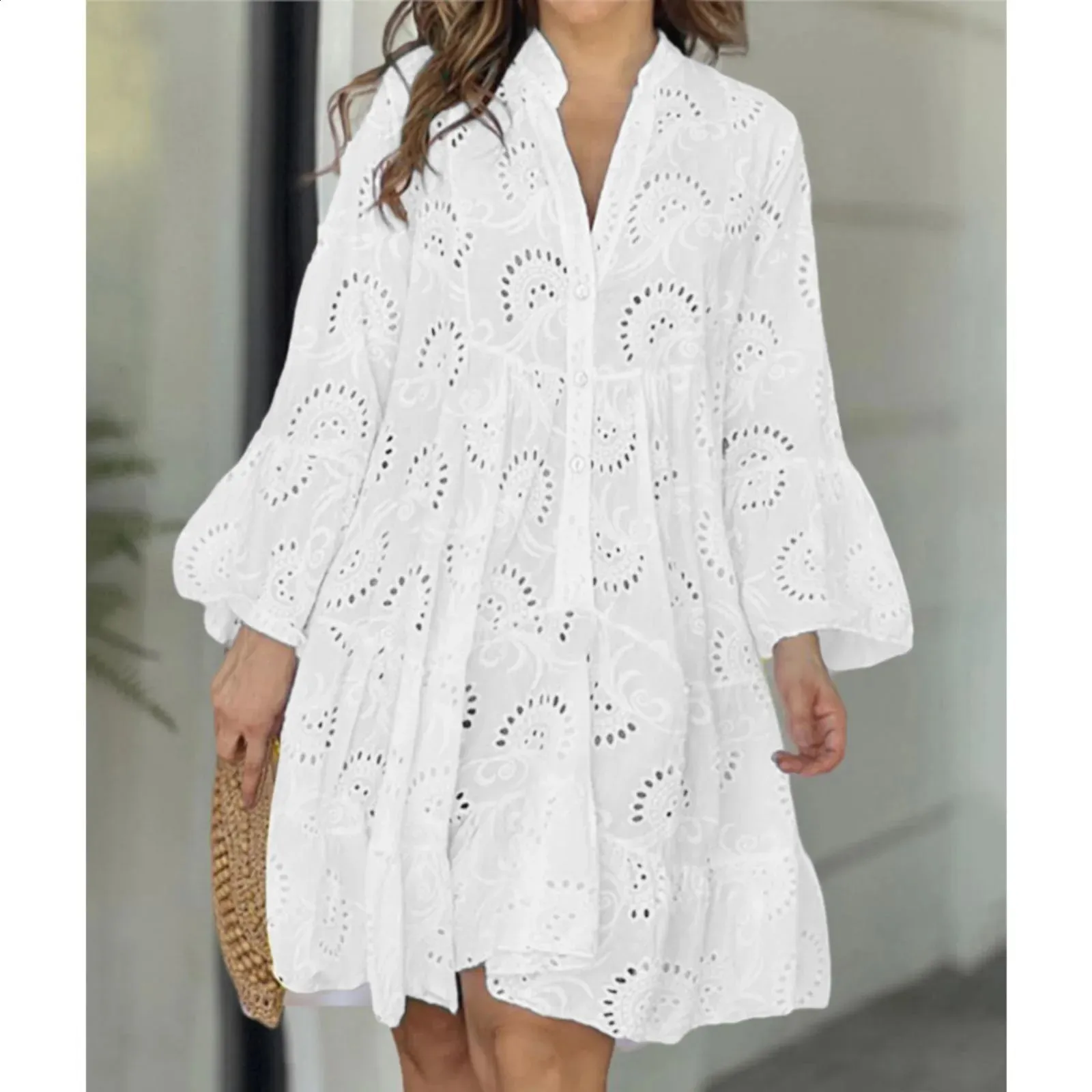 Sexy Plus Size V-Neck dress with Embroidered Hollow Lace Flower - Solid Color for Spring/Summer - 4x 240824