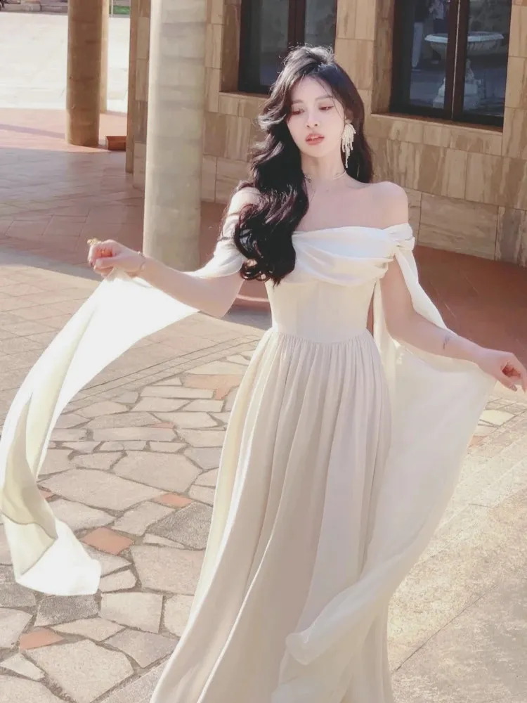 Vintage White Princess Cut Long Dress for Elegant Wedding, Evening Party, Formal Occasions