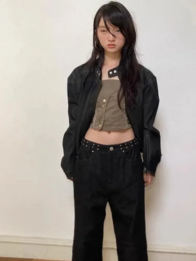 a4b908dd-bc90-437b-afd2-