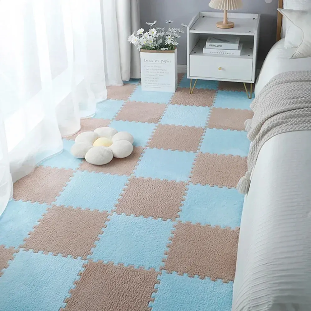 LBAawxe Lot de 10 tapis de sol en mousse emboîtable en peluche - Tapis puzzle carré en mousse souple - Tapis d'escalade pour chambre à coucher, salon (noir + blanc LBAawxe Lot de 10 tapis de sol en mousse emboîtable en peluche - Tapis puzzle carré en mousse souple - Tapis d'escalade pour chambre à coucher, salon (noir + blanc