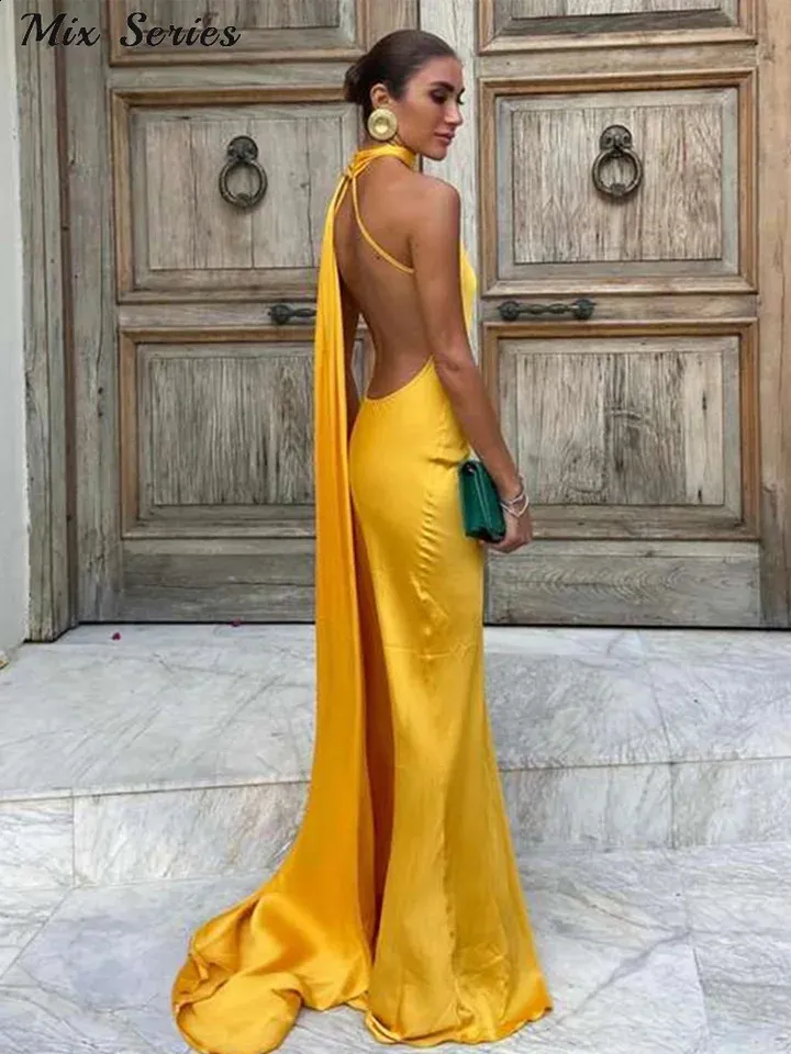slim fit dress slacks Women's Solid Color Backless Halter Neck Fitted Seamless Bodycon Dress –  Beisat main image 1