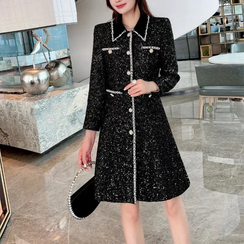 Elegant Tweed Dress: Sequined Lapel, Small Fragrance Style, Long