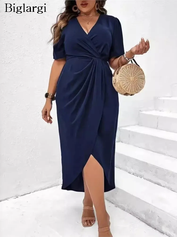 Plus Size Summer V-Neck Midi Dress for Women with Irregular Pleats and Fashionable Ultra-Thin Waist Short Sleeved Womens Dress 240824