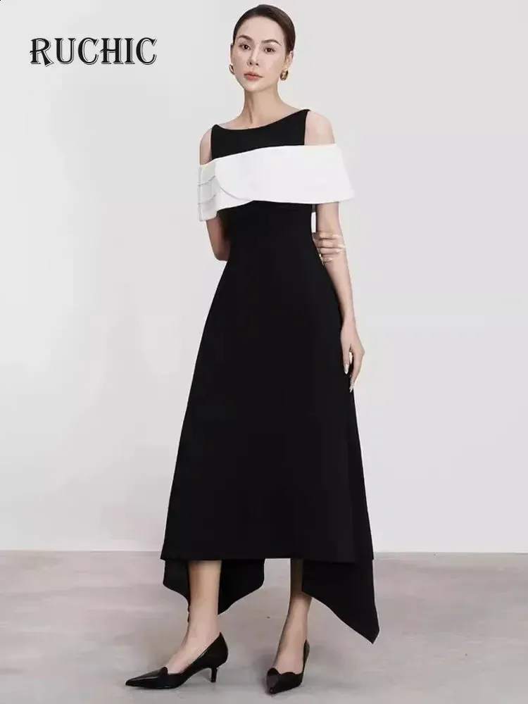 plaid asymmetrical dress Plaid and Lace Asymmetric Hem Dress L main image 1