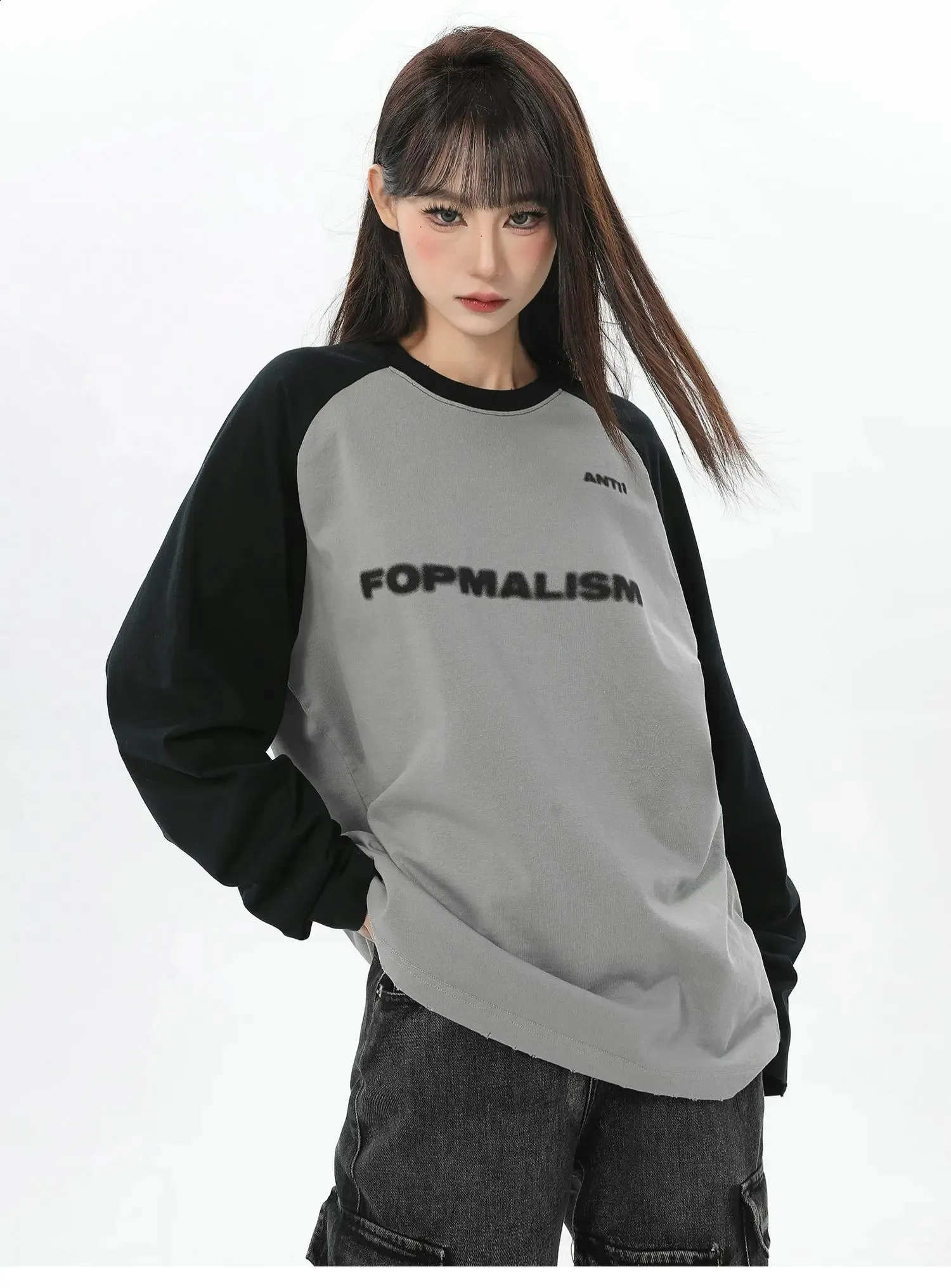 DHgate.com:Womens Gray Long Sleeve T-Shirt - Y2K Retro
