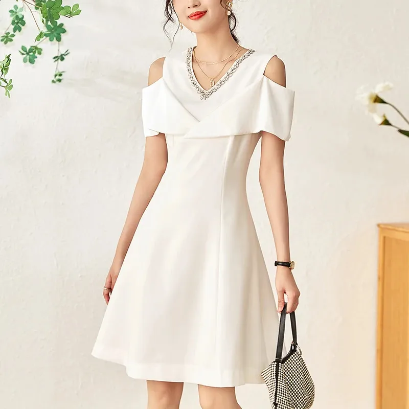 Elegant Summer Party Dress for Women Floor-Length Chiffon Black White  V-Neck Short Sleeve from Dhgate Urban Sexy Dresses - price 168.2