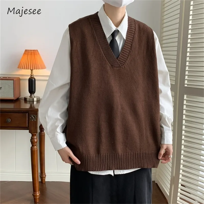 メンズウェア EMBLEM V-NECK KNIT VEST - BROWN Sweater Vest Men Stripes V-Neck Sleeveless Sweaters Mens