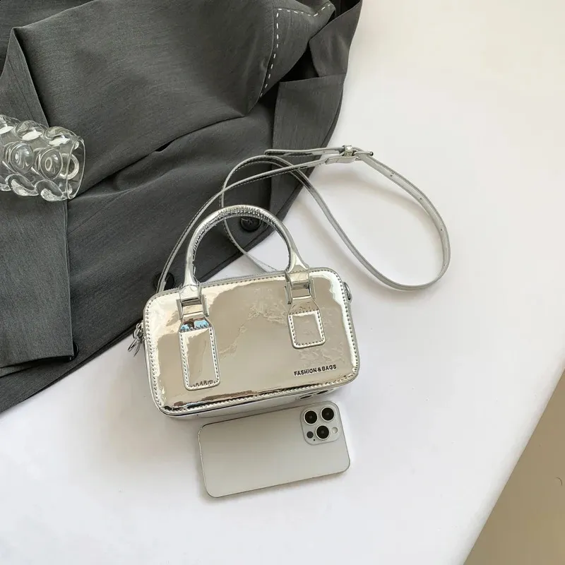 Wallet body bag／ミニポーチ付／silver SILVER BULLET ネックポーチ メンズ スマホショルダー バッグ 撥