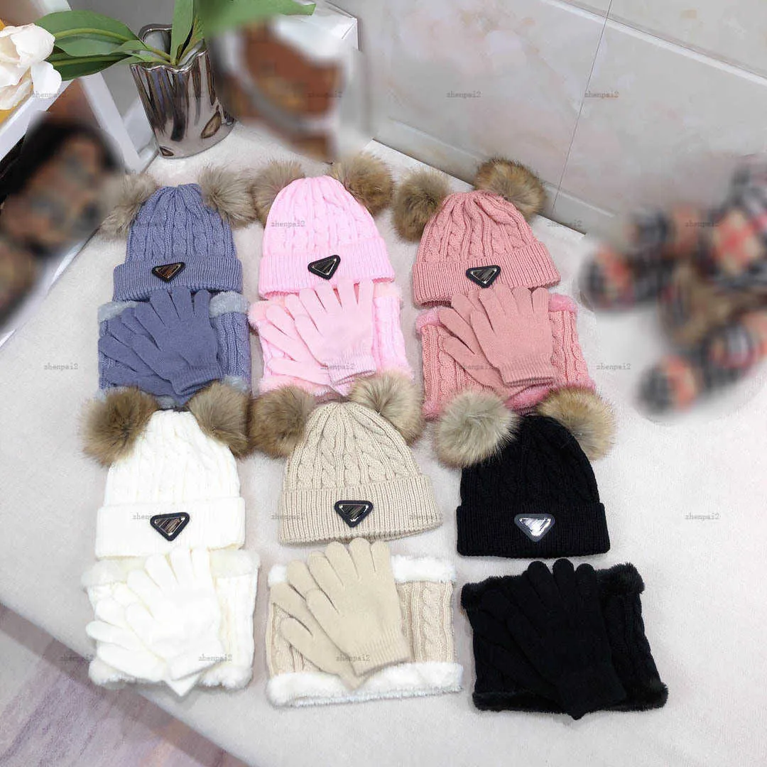 Luxury baby Cap suits designer kids Winter knitted three piece set Including brand box Size 3 12 Warm Hat scarf gloves