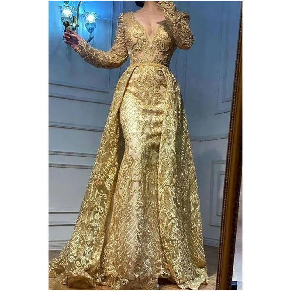 【送料&関税込】Golden Long Sleeved Dress Gold Jacquard Evening Dress With Train, Long Sleeve, Custom