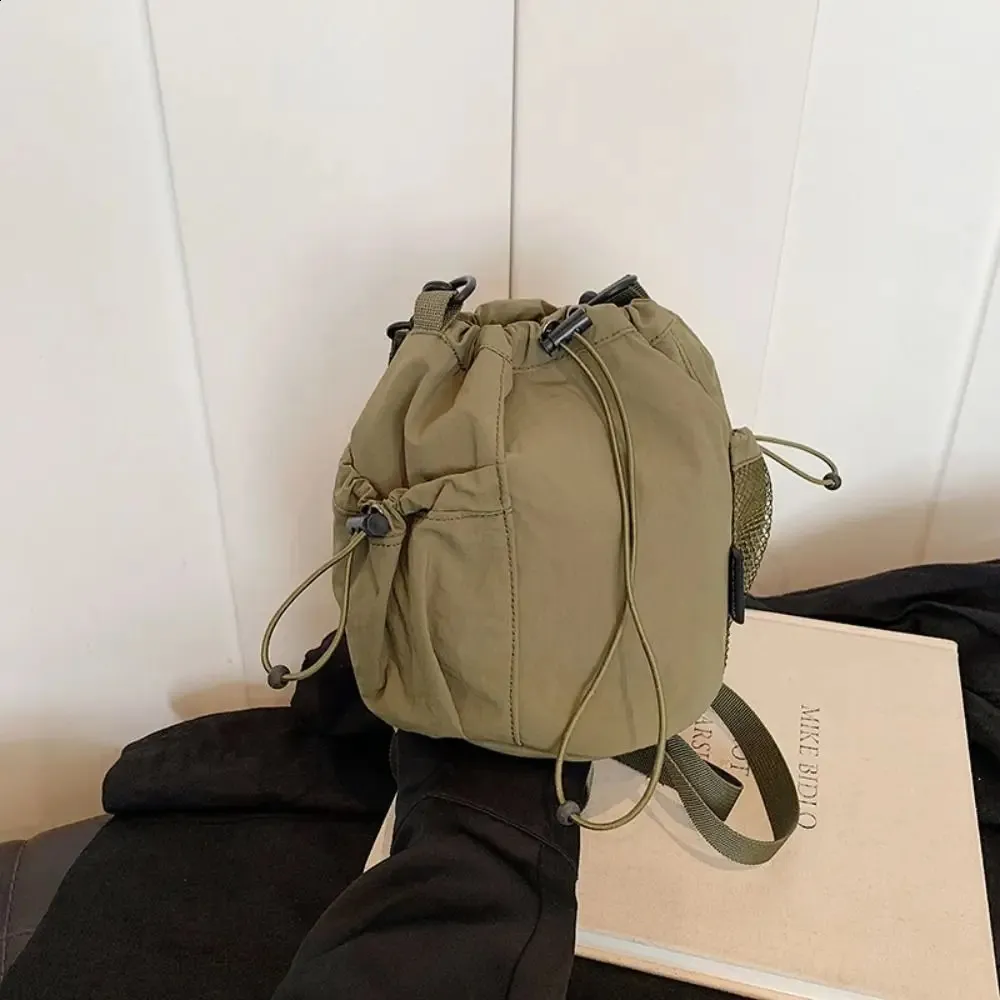 DHgate.com:Nylon Drawstring Bucket Bag - Large Capacity