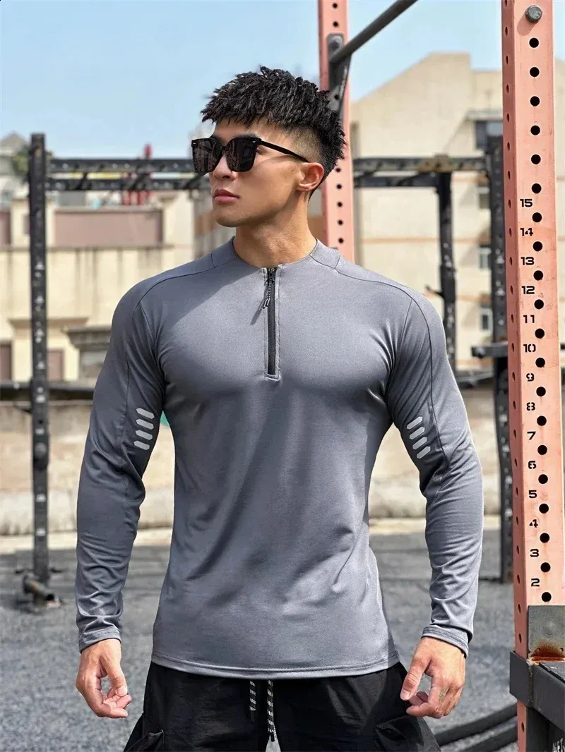 トップス L.G.B. damage long sleeve T-shirt トップス L.G.B. damage long sleeve T-shirt L.G.B. damage