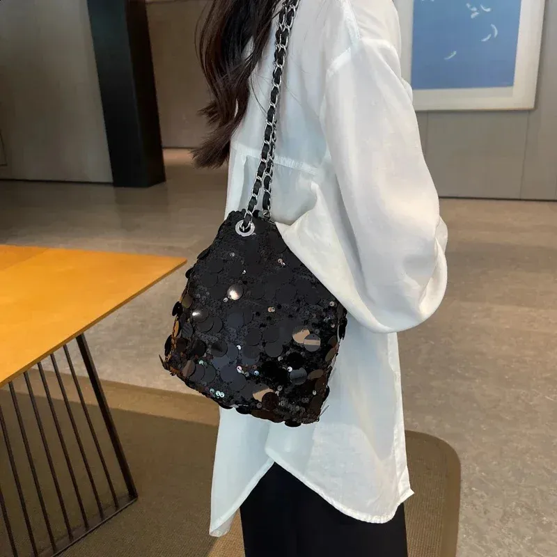 Light Shiny Crossbody Bags For Women Fashion Handbags Shoulder Bags Ladies Chain Bucket Bag From Annides 13.49 DHgate.Com