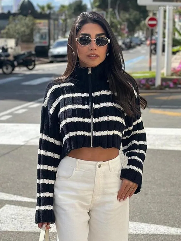 Crop top sweater with zipper sales