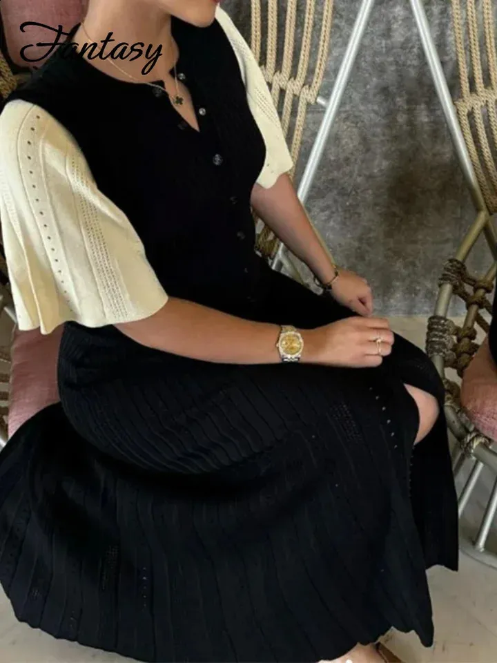 El Elegante Vestido Largo De Punto De Mujer: Cuello De Polo Hueco