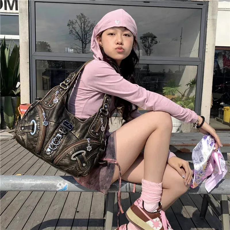 【極希少】ディーゼル 90s shoulder bag y2k archive 希少 ディーゼル DIESEL ワンショルダーバッグ ロゴ y2k 00s 90s