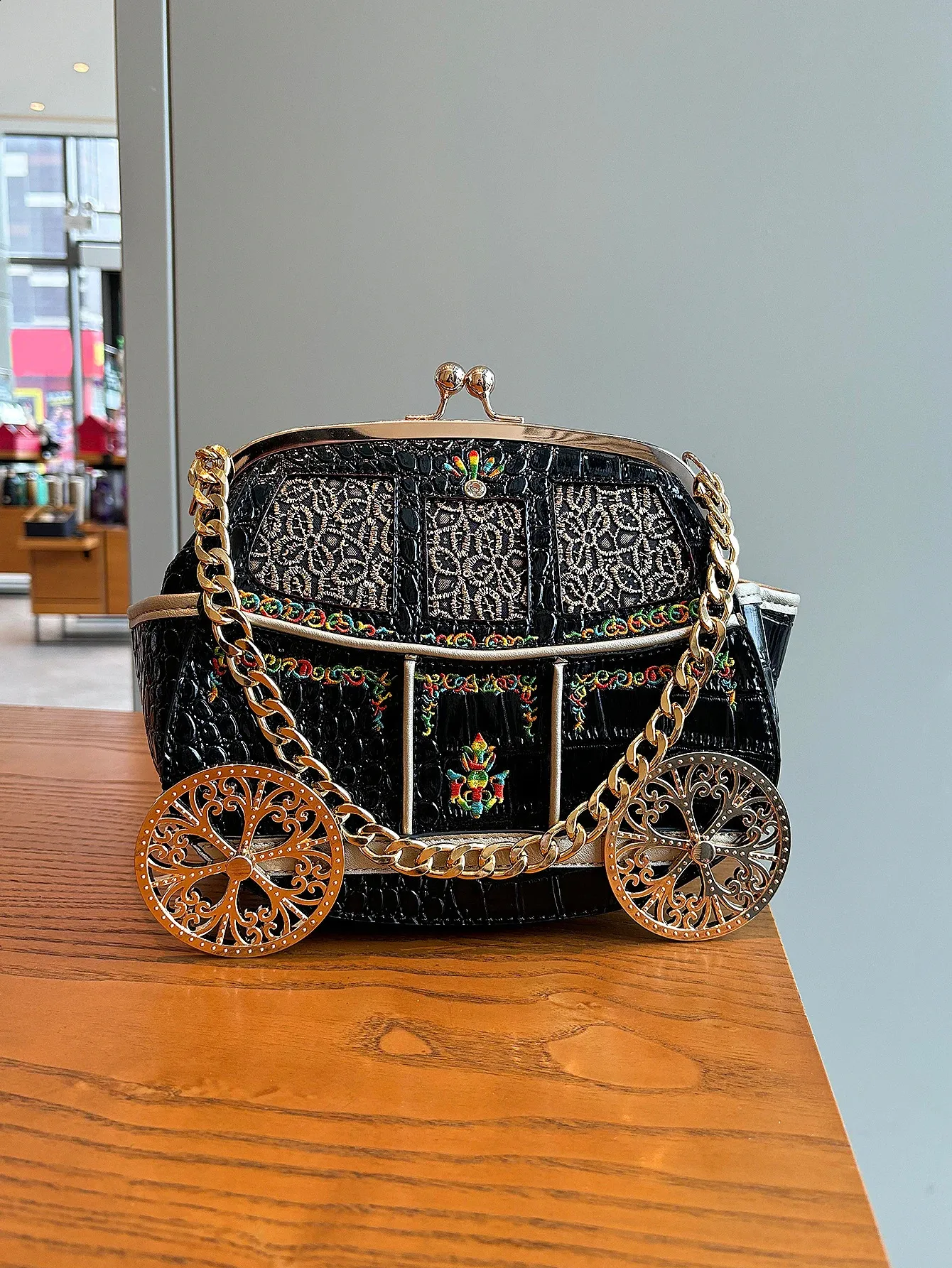 Unique Handbags: Car Shaped Embroidered Chain Handbag With Novel