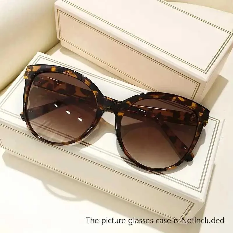 Oversized Cat Eye Sunglasses - UV Protection for Outdoor & Driving. Amazon.com: TYUVIVO Oversized Cat Eye Sunglasses Fashion  main image 3