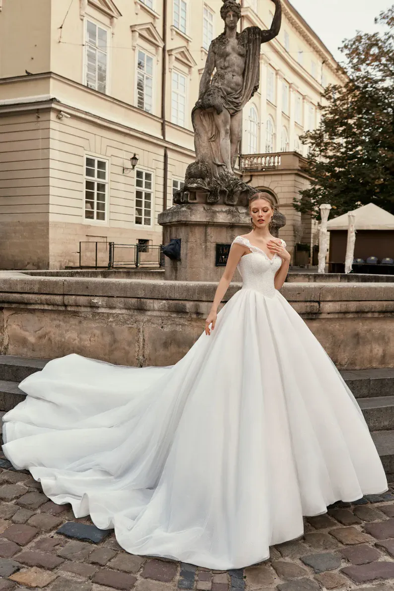 wedding dress on the beach Modern Spaghetti Side Split Tulle Beach Wedding Dress main image 1