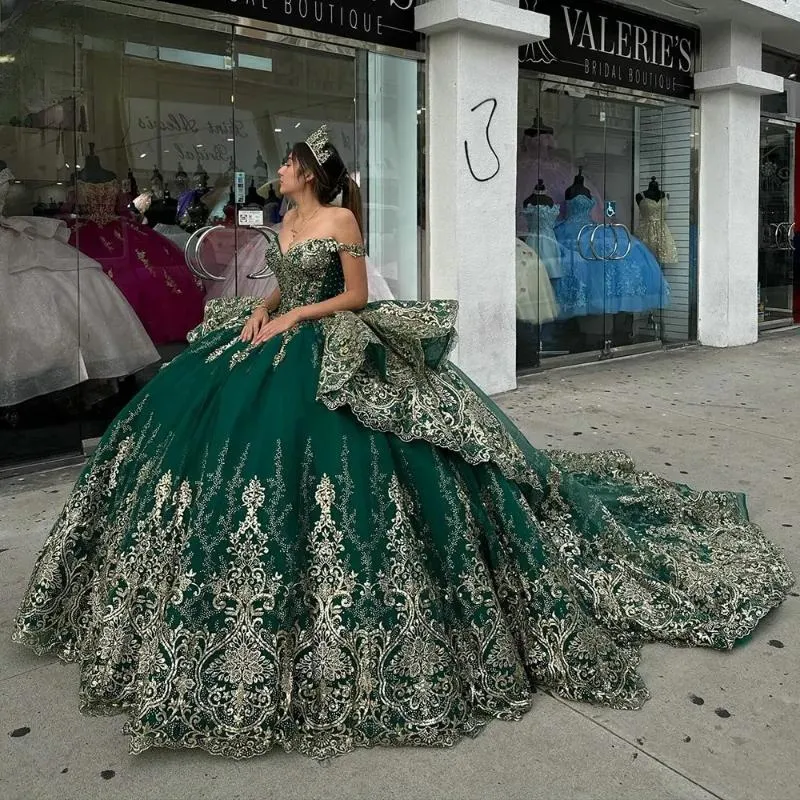 dark green velvet bridesmaid dress Emerald Green V-Neck Lace Tulle Formal Prom Dress with Long Sleeves