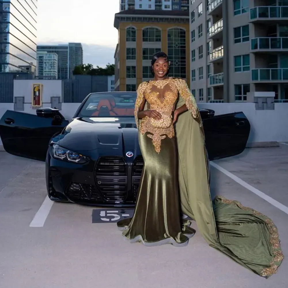 green emerald velvet dress Stunning Dark Green Long Satin Spaghetti-Straps Prom Dress With Slit main image 0