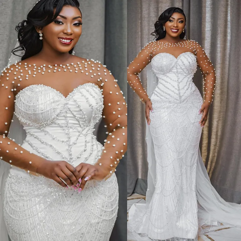 Plus Size Mermaid Wedding Dress: Elegant Lace Pearl Bridal Gown