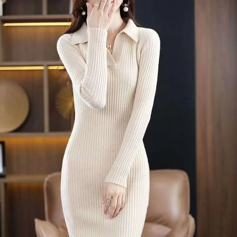 fynlie knitted dress with pleated skirt Women's Pleated Skirt Forest main image 1