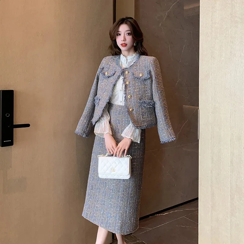 DHgate.com:Womens Tweed Suit Set - Retro Round Neck Blazer