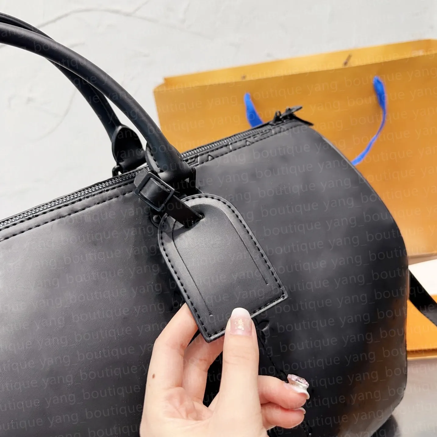 Leather Duffle Bag For Men And Women, Classic Carry On