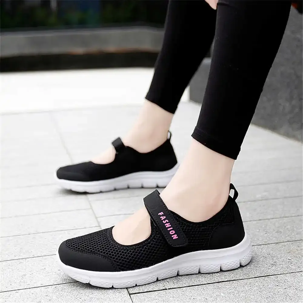 UGG® EZ-Duzzit T-Strap (Women's) | Masseys