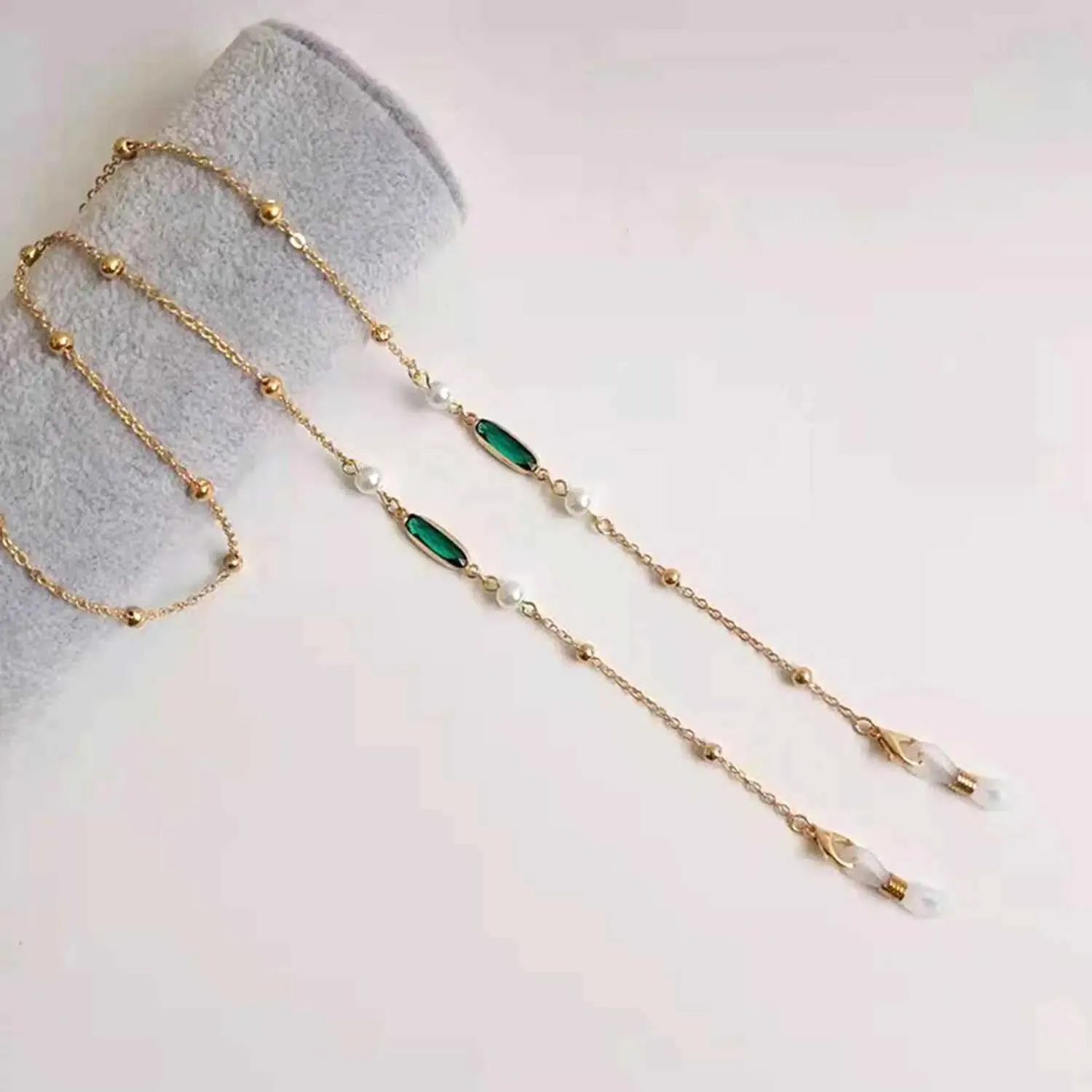 Green Crystal Necklace Pearl Eyeglasses Tie Rope For Women Gold Anti Loss Glasses Chain With Mask Chain G240828 From Us tallahassee 2.75 DHgate.Com