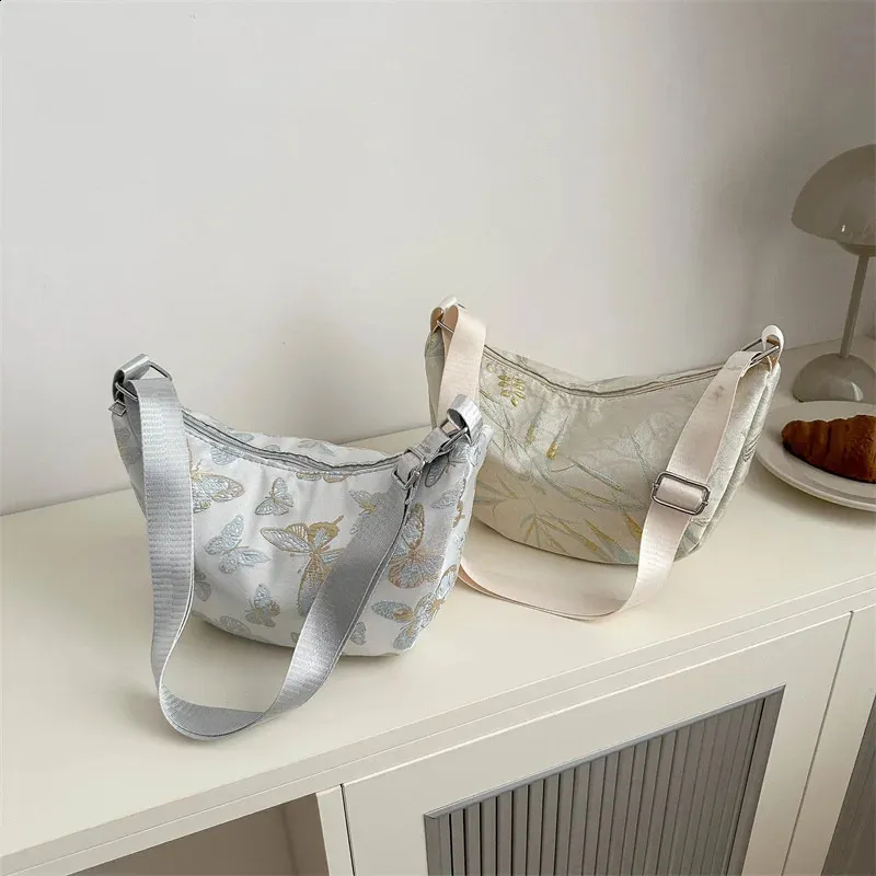 Save Big on Bulk Women's Crossbody Saddle Bag Saddle Shoulder Bag For Women  Small Square Crossbody Messenger Bag For Summer Best Deals on DHgate