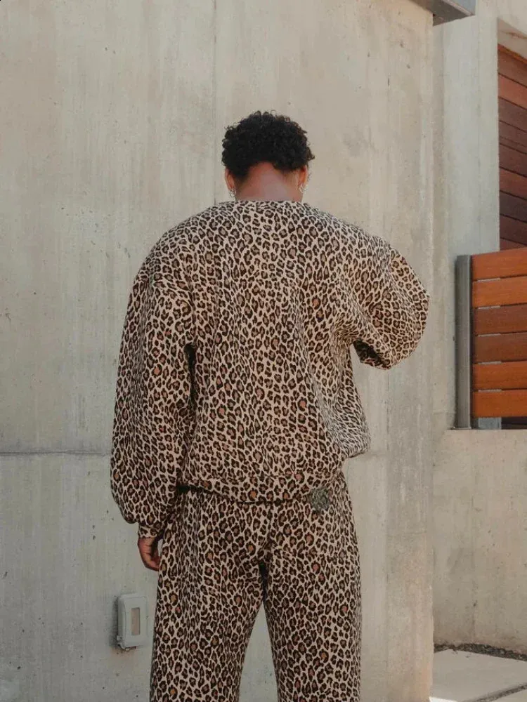 DHgate.com:Leopard Print Sweatshirt & Wide Leg Pants Set