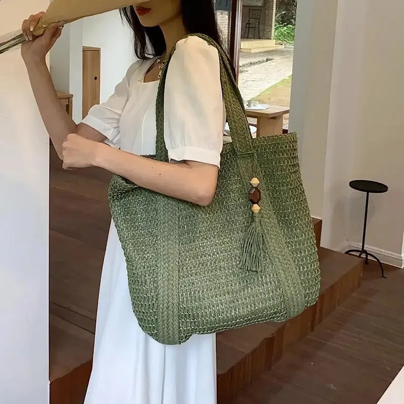 Large Woven Straw Tote Bag for Women - Beach & Summer Fashion - High ...