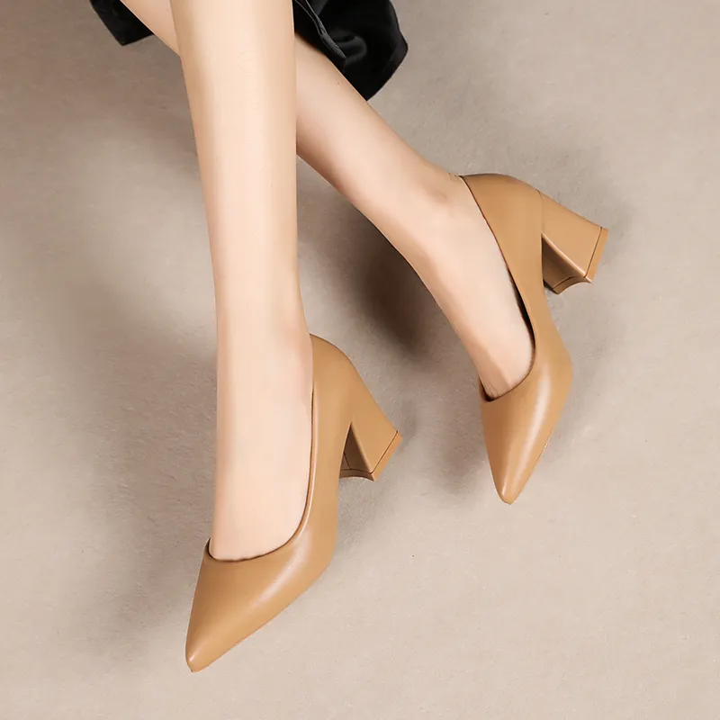 Wedding Shoes Ladies Dress Heels Wholesale Elegant Patent Leather Wide Fit Pointed Heels With Pointed Toe And Thin Heel For Women Perfect For Work And Fashion At Only Wedding Shoes Ladies Dress Heels Wholesale Elegant Patent Leather Wide Fit Pointed Heels With Pointed Toe And Thin Heel For Women Perfect For Work And Fashion At Only