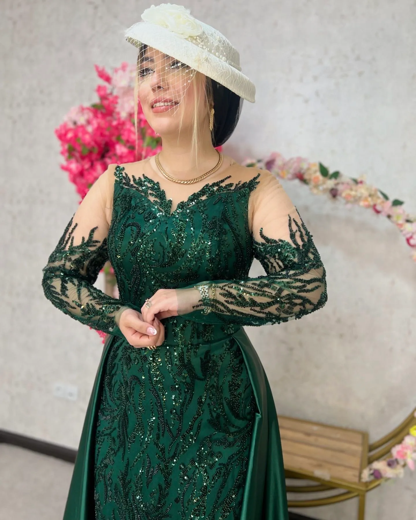 slim fit dress slacks Kate Puff Sleeve Lace Dress-Dark Green main image 0