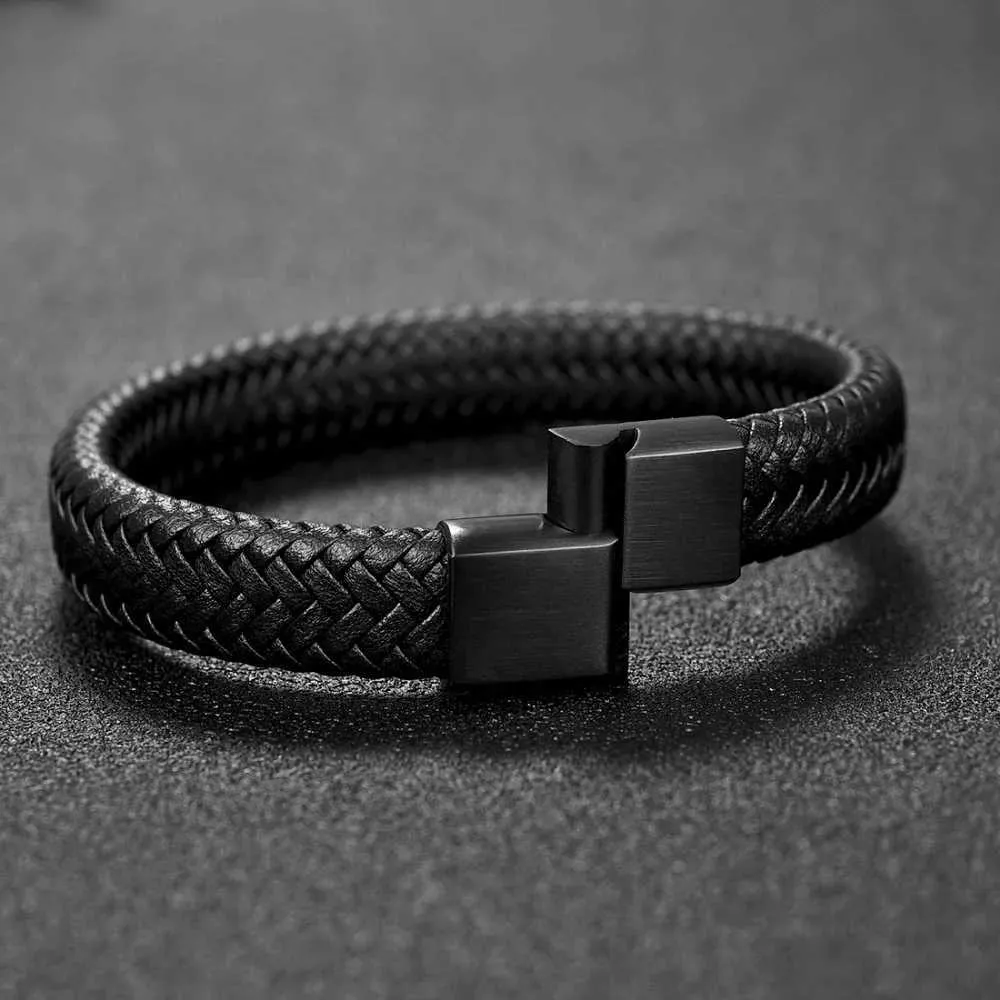 Mens Bracelet, Adjustable Mens Leather Bracelet with Stainless Steel Magnetic Clasp, Multi-Layer Braided Genuine Leather Bracelet for Men and Women