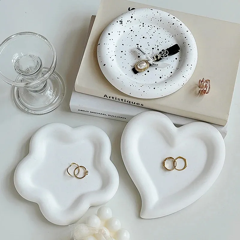 アクセサリー HUMANMADE HEART CERAMICS TRAY HUMAN MADE / HEART CERAMICS TRAY - GANGSTA MARKET