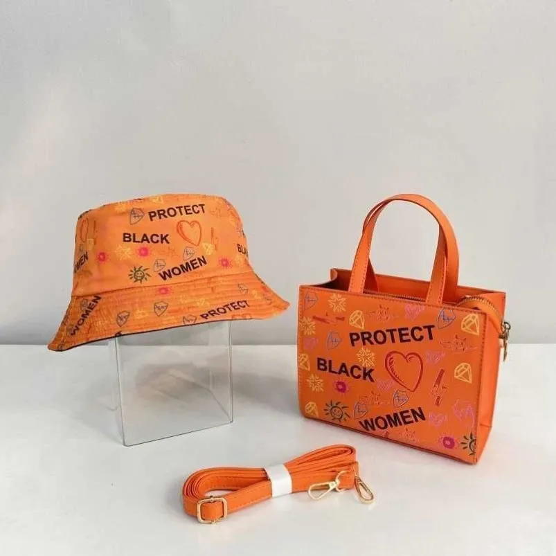 2023 Designer-Einkaufstasche Damen Kreuzkörper-Graffiti-Tasche Mode Eine Schultertasche Messager Bag266c