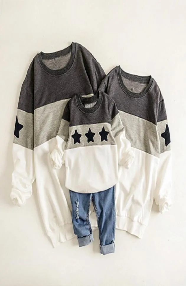 Familjeskjorta för Father Mother Kids Autumn Warm Pullovers Sweaters Family Matching Outfits Stars Mönster Barn 18M10T Gray6528776